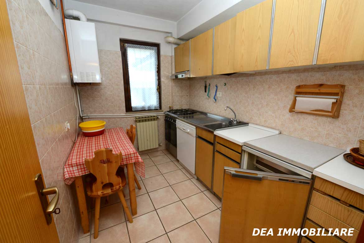 Cucina appartamento in via Chiuchiarelli