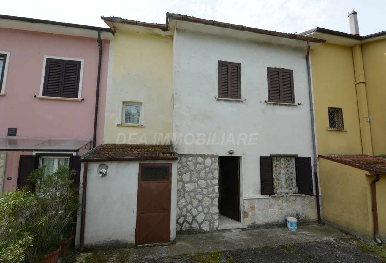Casa indipendente Via Fonticella Cerchio