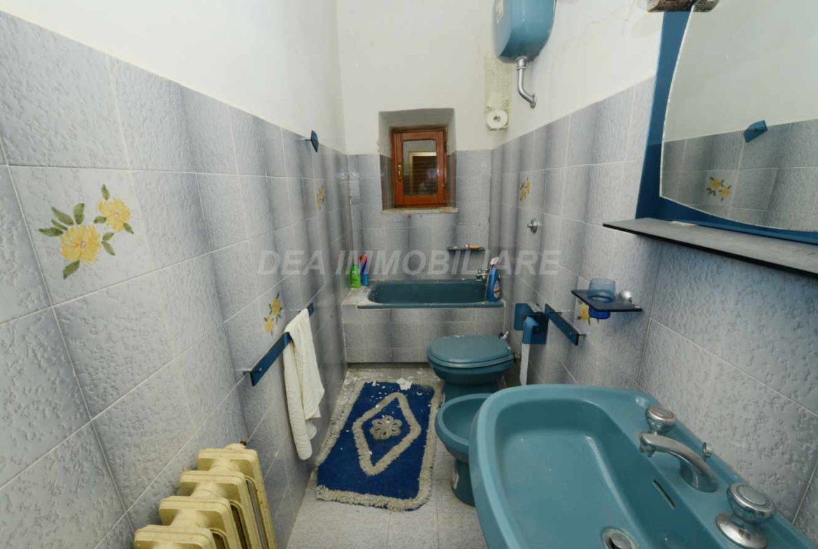 Rovere casa indipendente con giardino