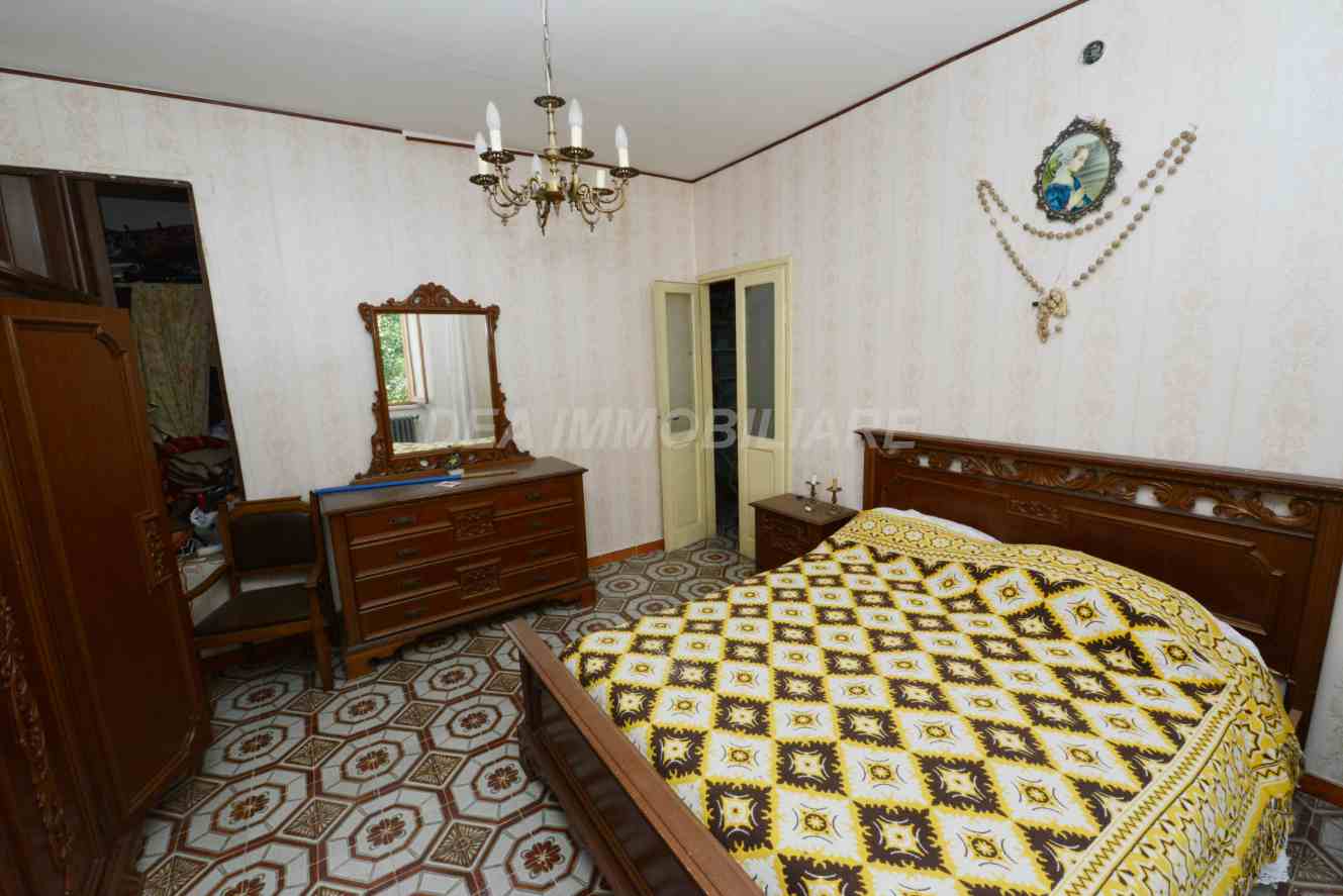 milanetti-seconda-camera-matrimoniale-altra-vista Rovere casa indipendente con giardino